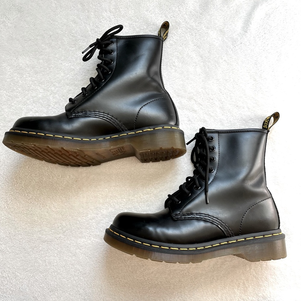 Doc Martens “the original” size 7